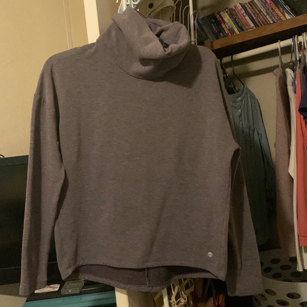 Small turtle neck sweater